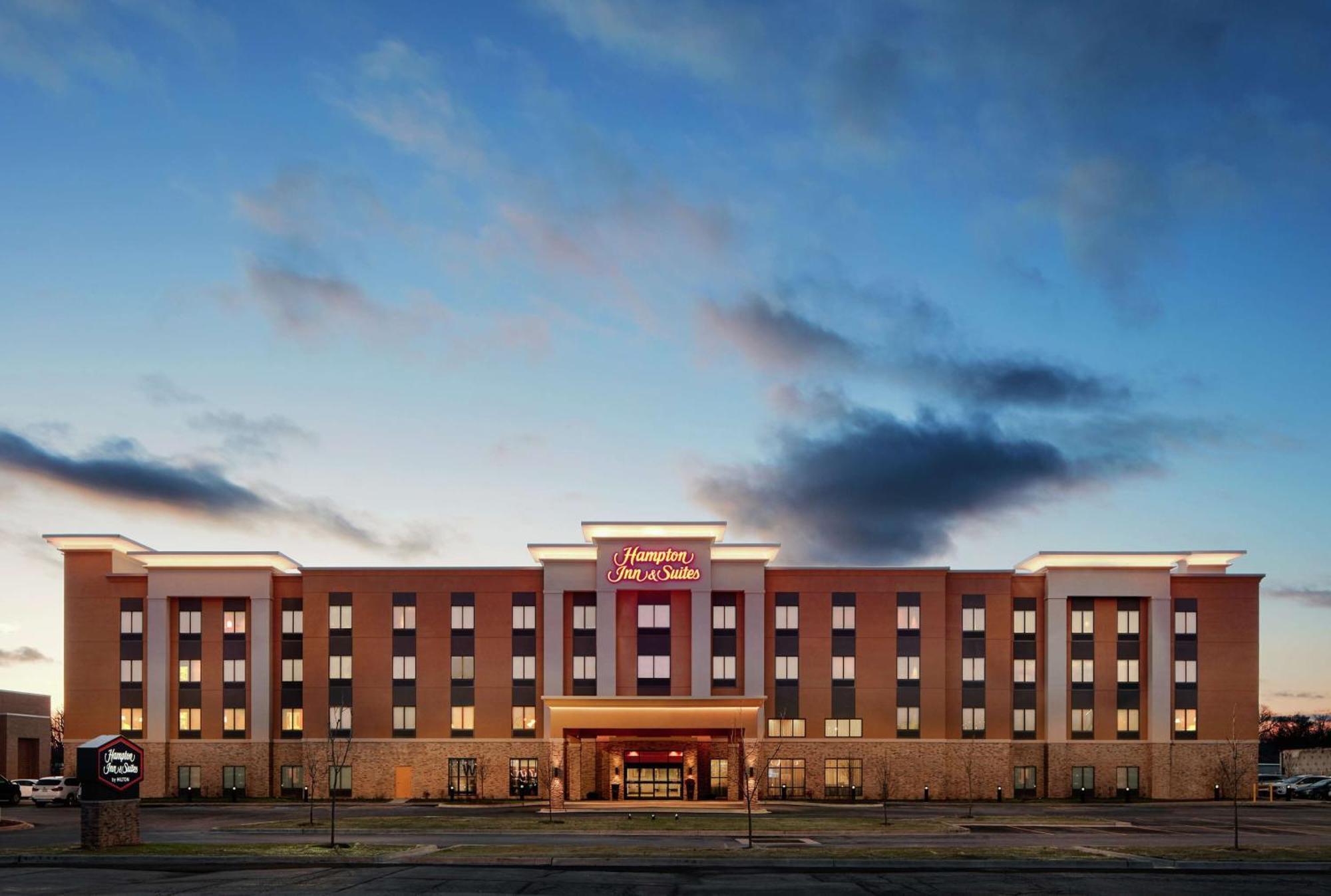 Hampton Inn & Suites Chicago/Waukegan Exterior foto